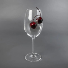 Келих для вина з вишнею Келих для вина з вишнею